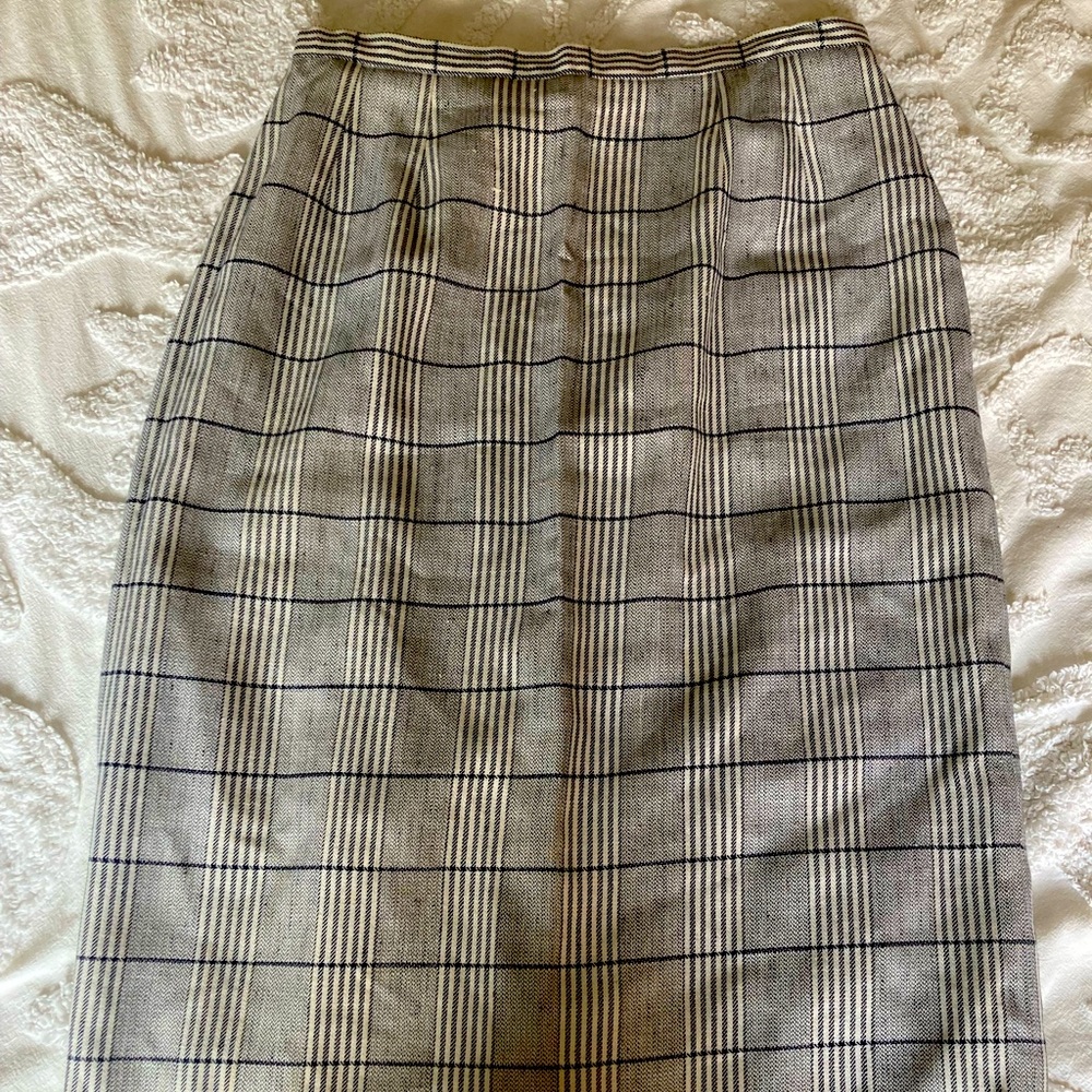 Jones New York Pencil Skirt (see description!!)